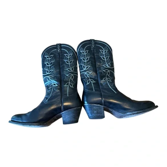 Ariat Women's Hazen Western Boots with a snip toe 11B Black 10014099 - Picture 8 of 11